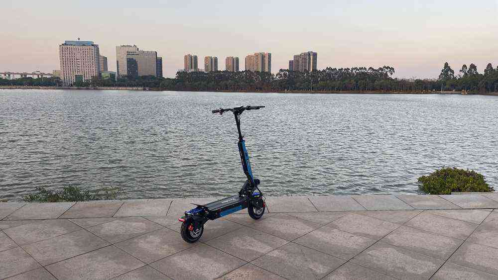 roadside electric scooter for sale