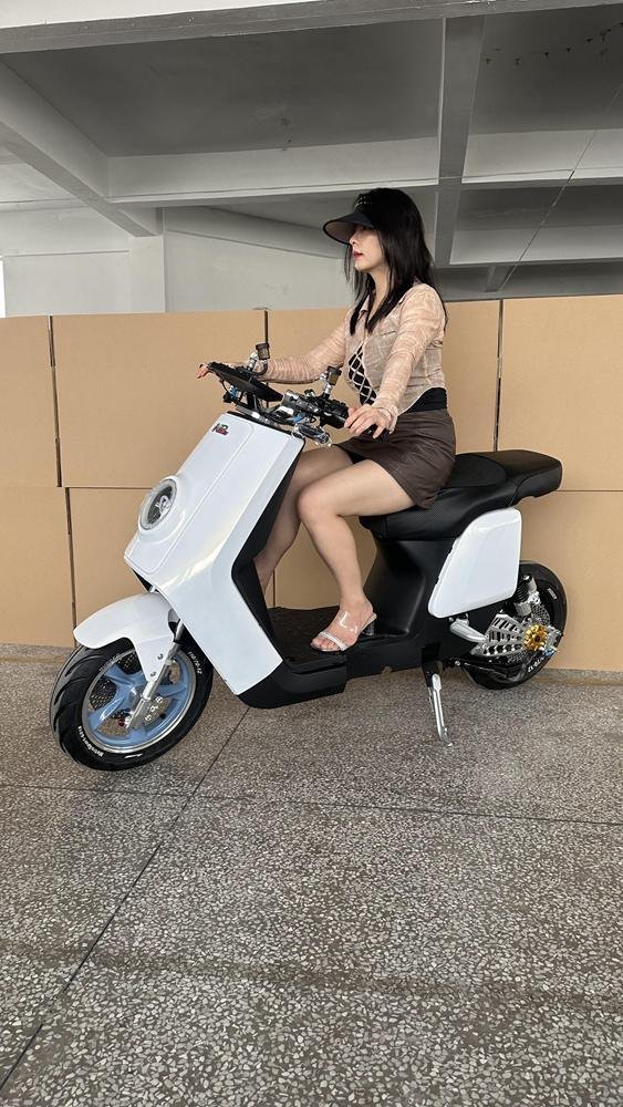 Electric Scooter with Key: Secure and Efficient